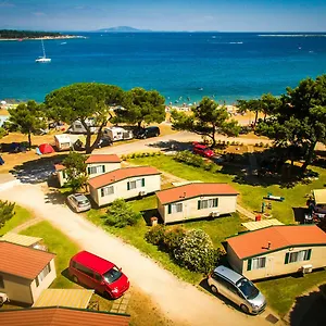2* Kompleks wypoczynkowy Arena Mobile Homes